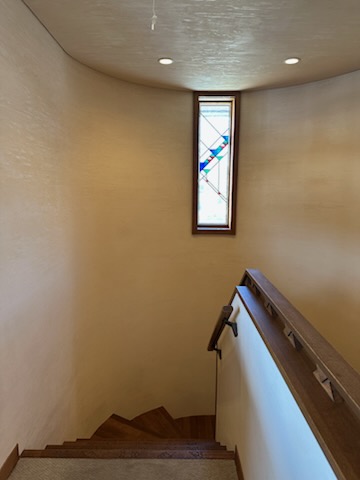 階段ステンドグラス